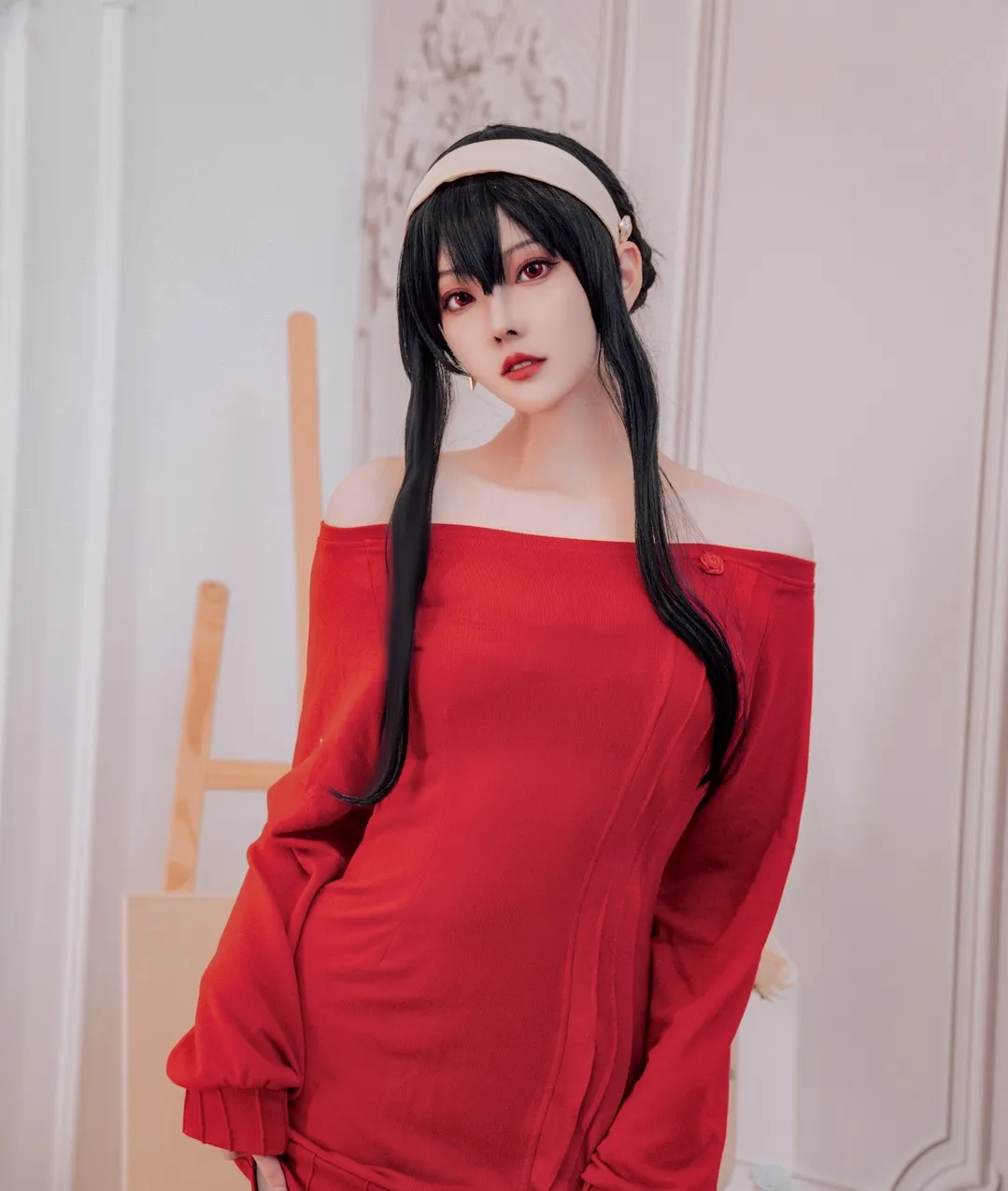 摄影系列作品归档与Cosplay作品整理 黑色长发搭配红色服装的Cosplay风格摄影