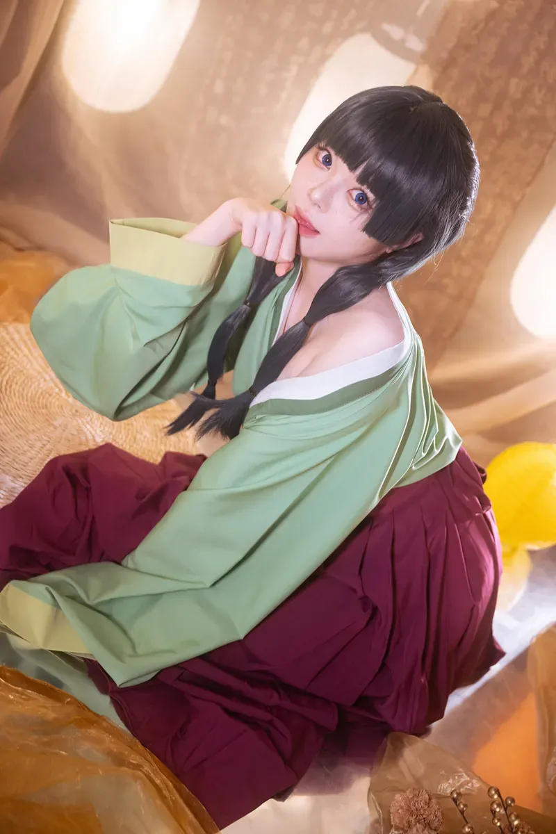 摄影系列与COS作品图集整理归档 绿色服装与黑色双马尾造型照片