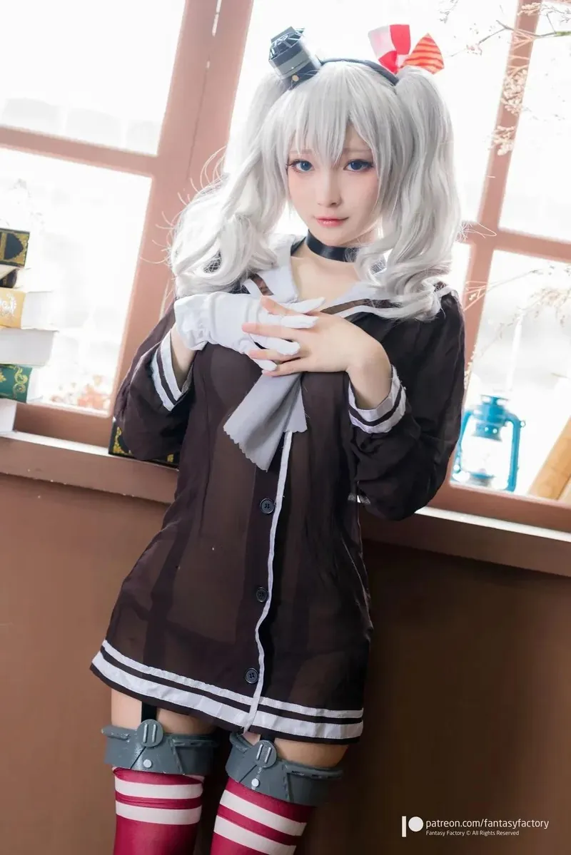 摄影系列作品归档与角色造型整理 白色假发黑色服装角色造型室内照片