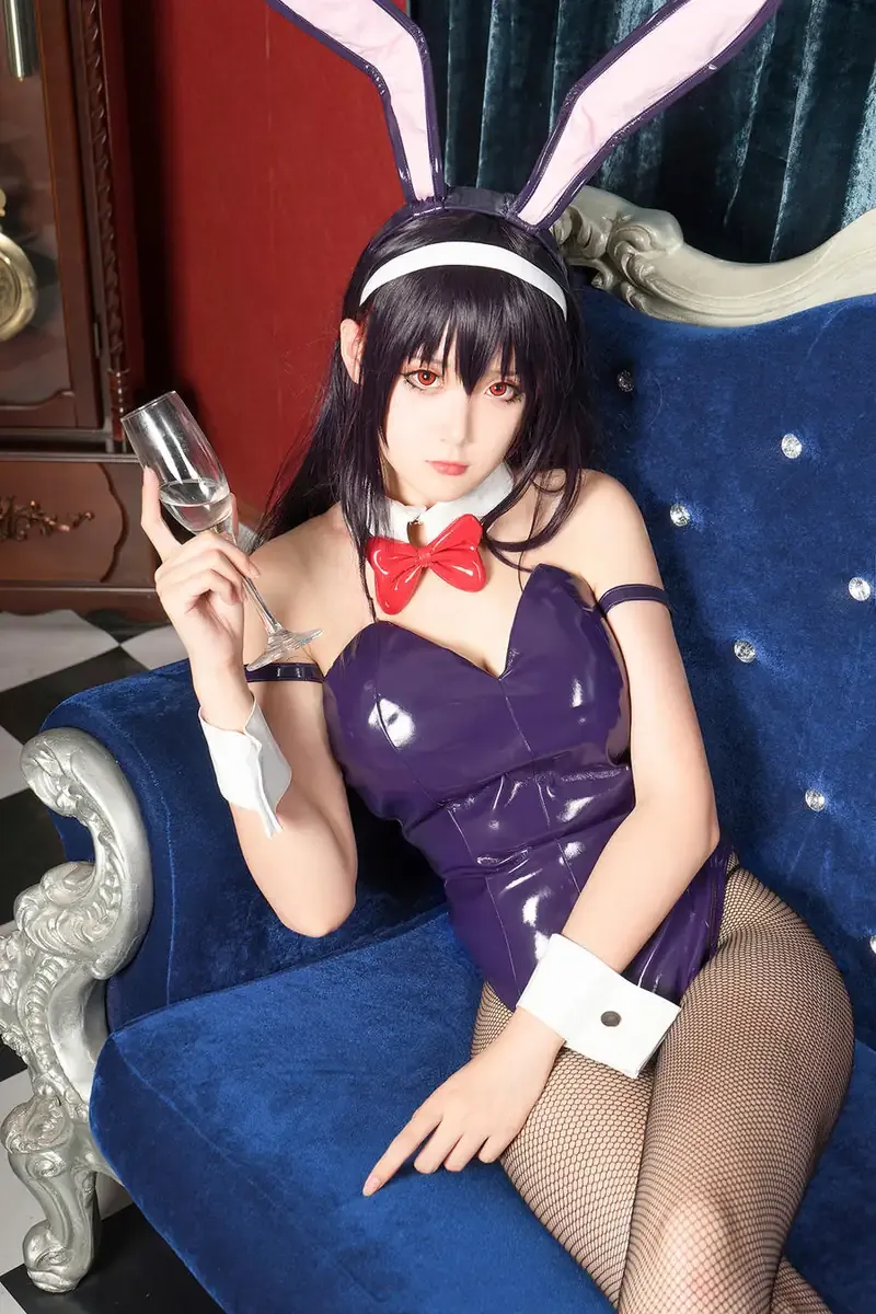 摄影系列与作品范围归档 紫色兔女郎主题服装造型照片
