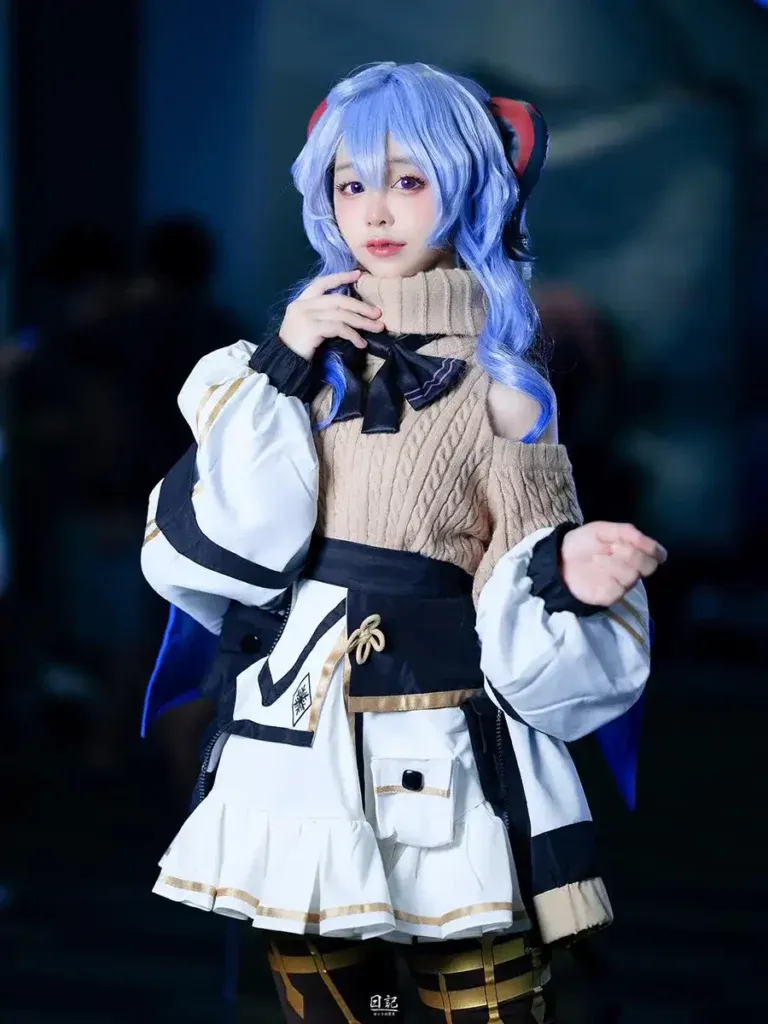 cosplay摄影系列作品归档整理 蓝色假发与白色服装角色照片