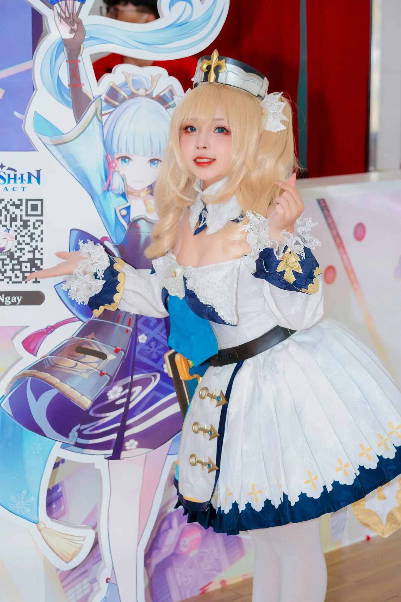 cosplay写真视觉图集导读与作品归档 白色蓝色角色服装展示照片