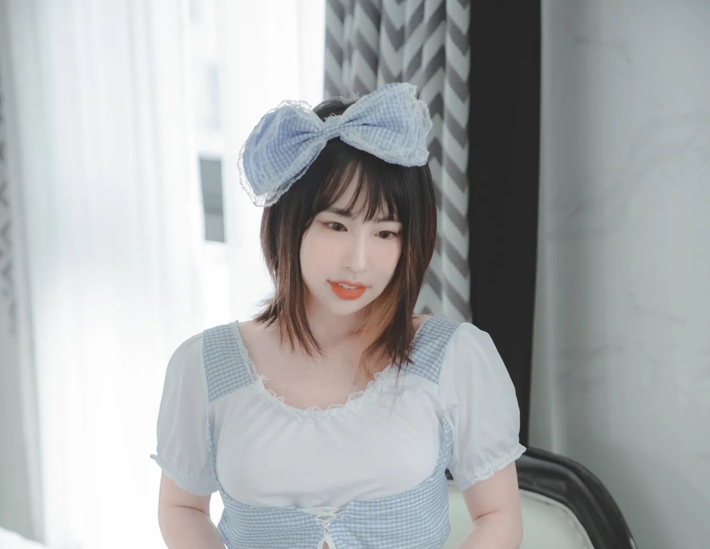 摄影系列归档 蓝白配色蝴蝶结服装写真