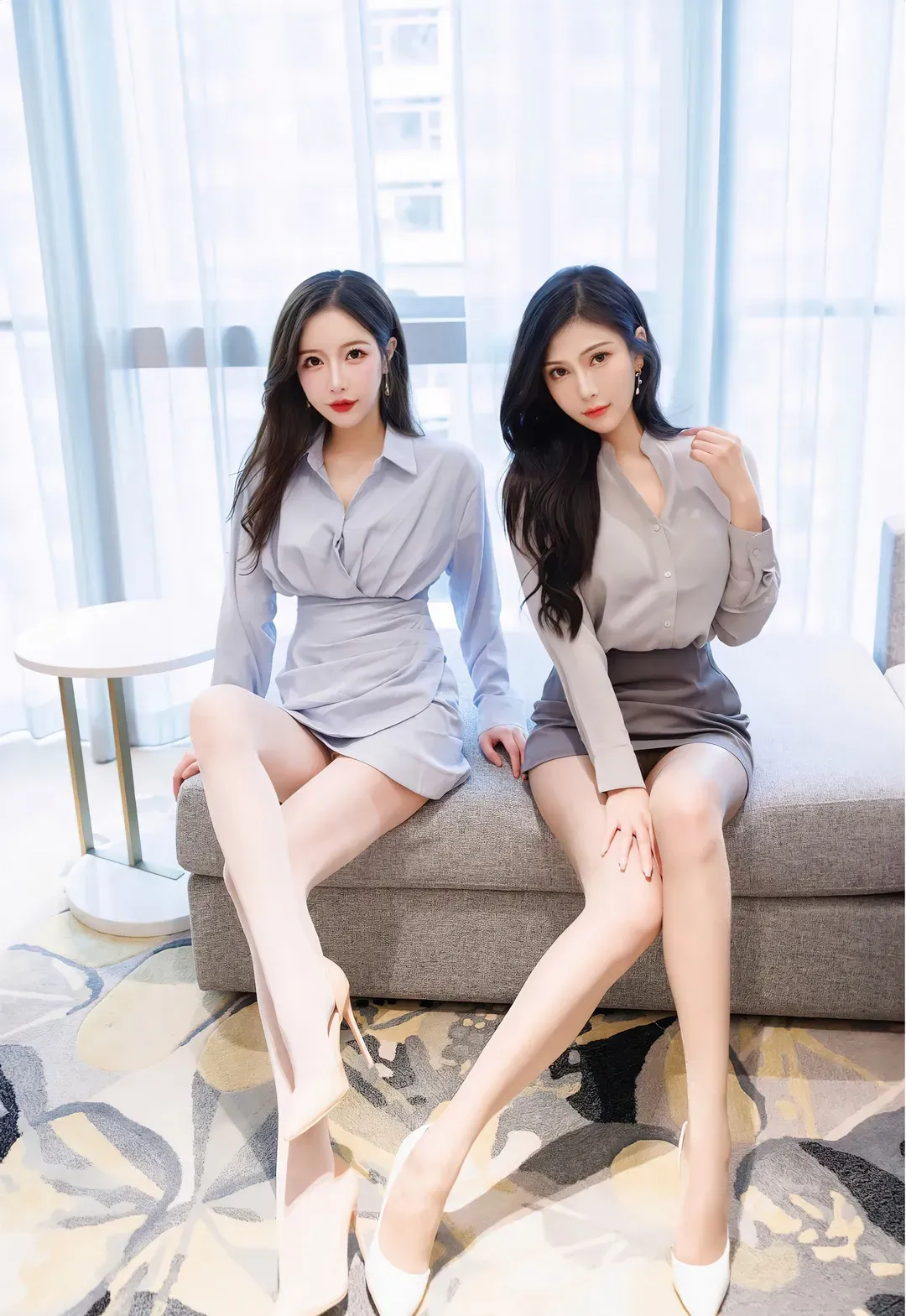 imiss爱蜜社写真系列 imiss爱蜜社双人浅色服装室内构图写真