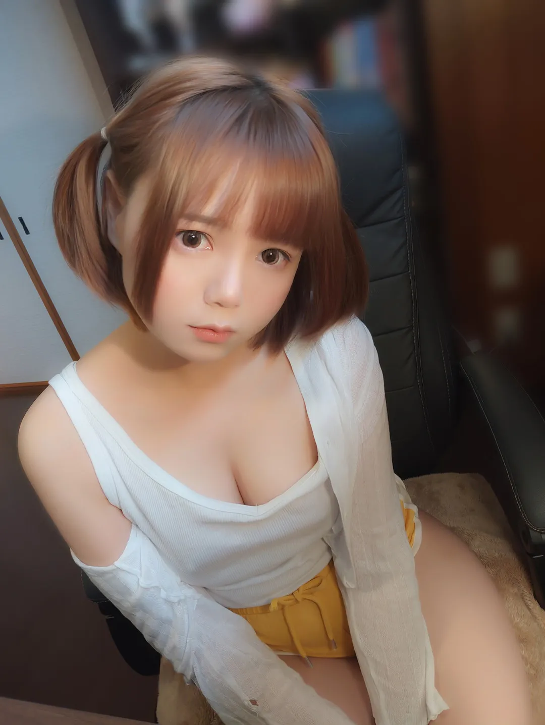 摄影系列作品归档整理 坐姿造型与室内背景照片