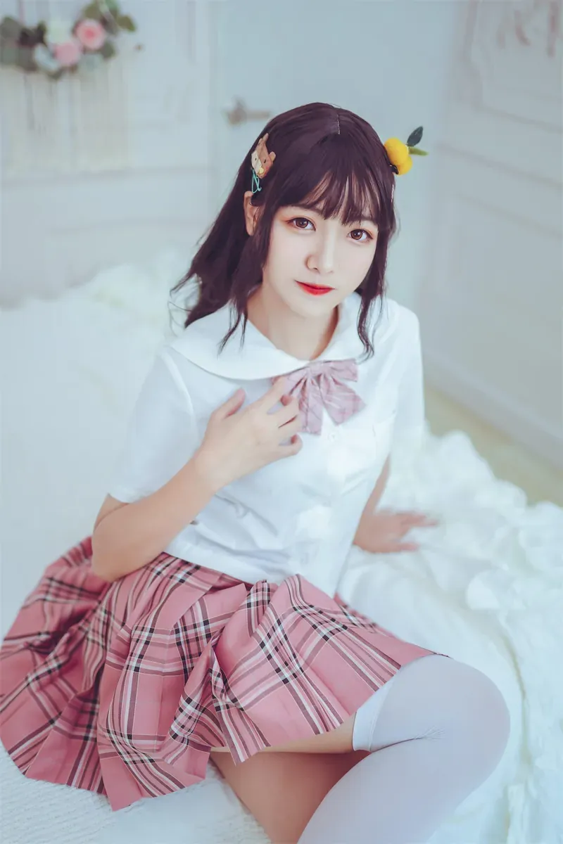 作品机构与系列归档整理 九言Cosplay公开目录线索 九言蓝色COS服装造型，浅蓝发型与角色配饰