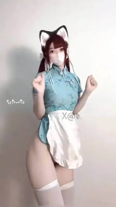 摄影系列作品目录与视觉风格归档 浅色传统风格服装室内照片