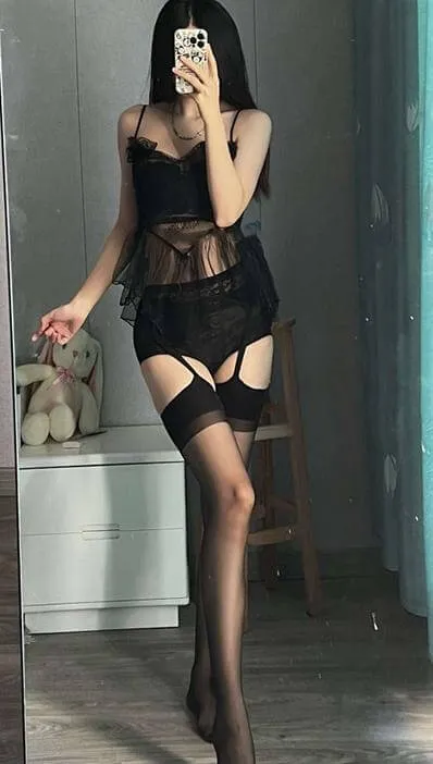 摄影线索阶段性整理 黑色造型照片,暗色背景与室内光线效果