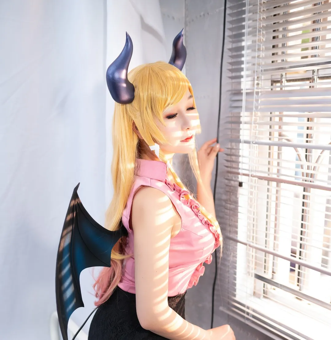 摄影系列视觉归档与Cosplay作品线索整理 黄色假发恶魔角色造型照片