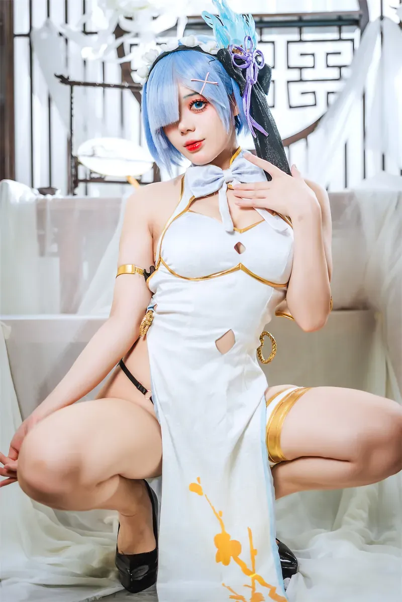 Cosplay摄影系列与作品合集归档 蓝色假发角色Cosplay照片