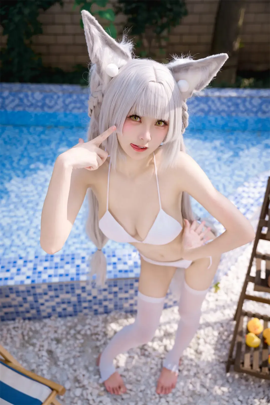 Cosplay摄影系列与作品目录归档 白色假发角色造型户外照片