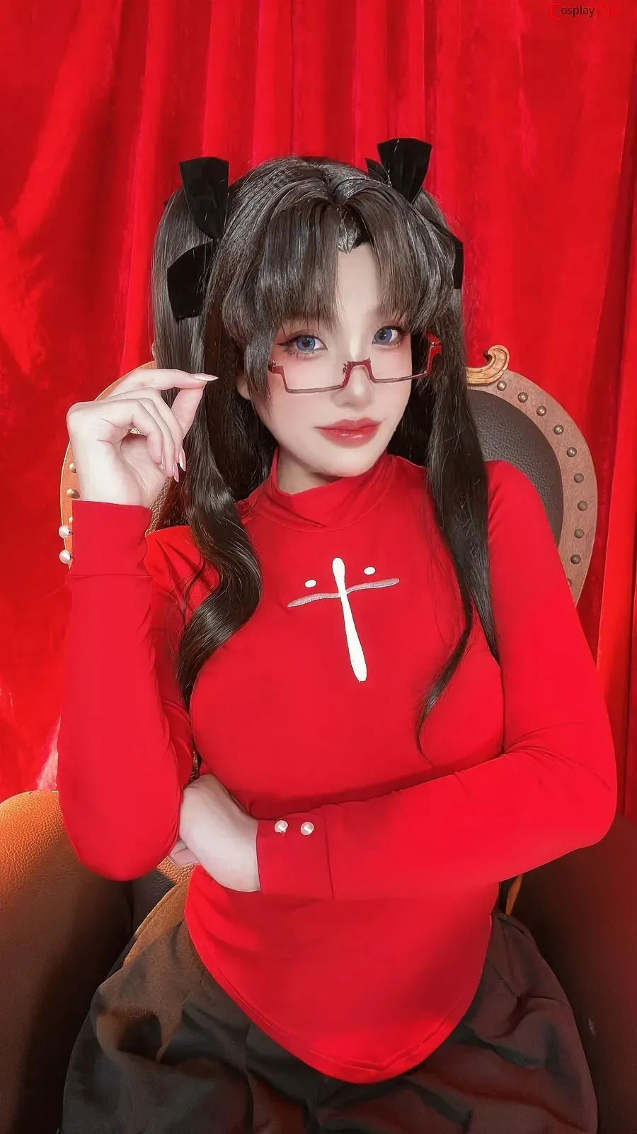 摄影系列与COS作品归档 红色服装黑色发型角色照片