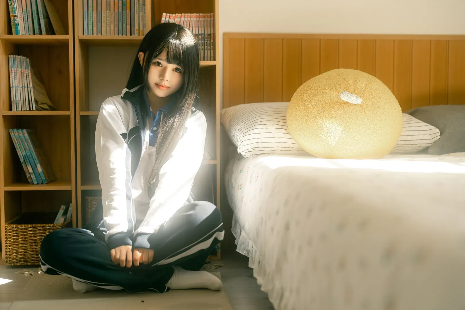 cosplay摄影系列作品归档 室内长发休闲服装造型照片