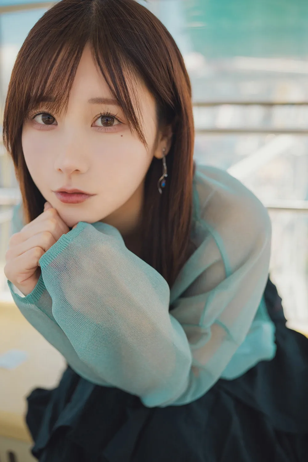 摄影系列作品归档 浅色服装近距离人像