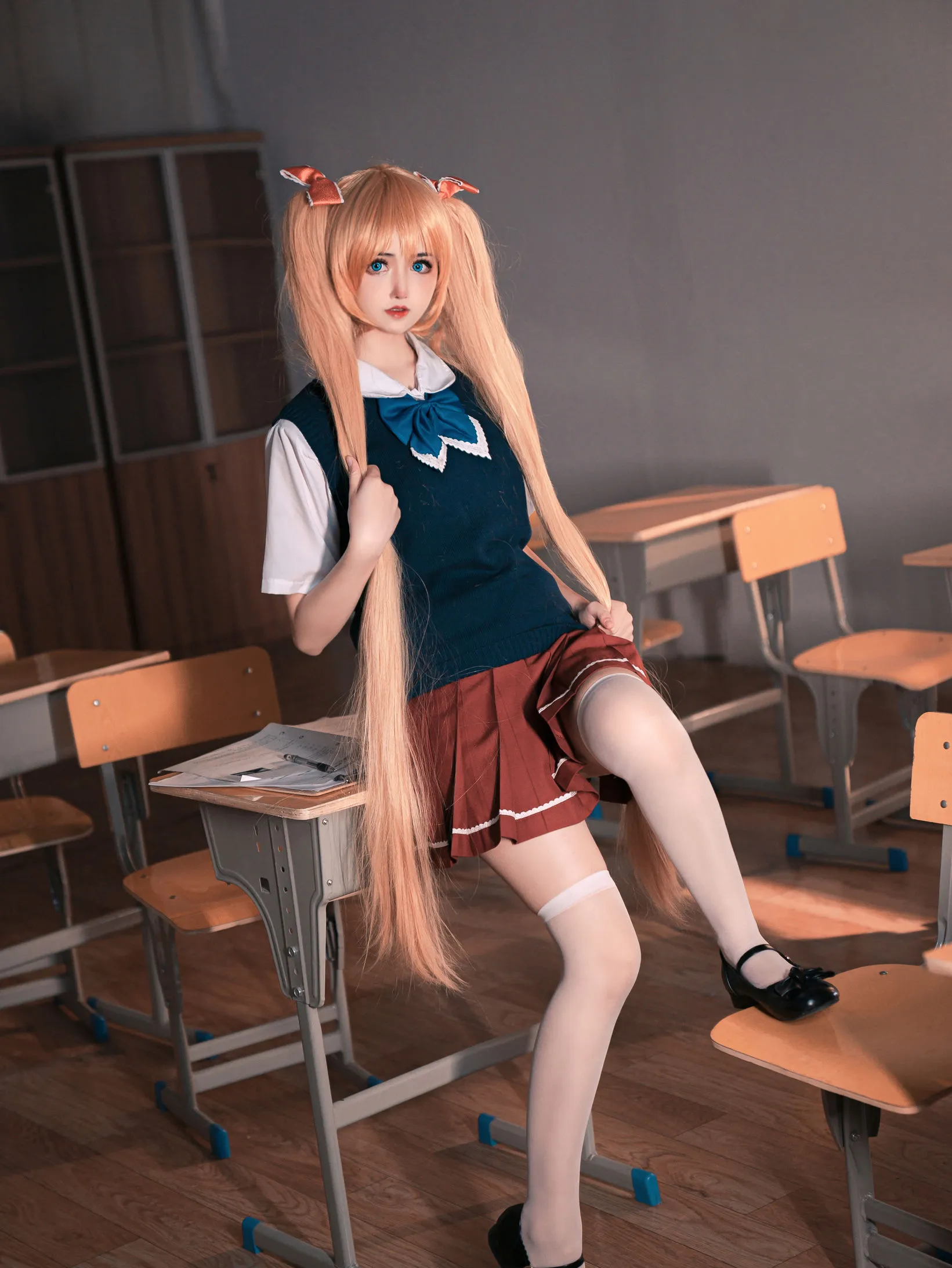 cosplay 写真视觉系列归档 双马尾造型校园场景写真