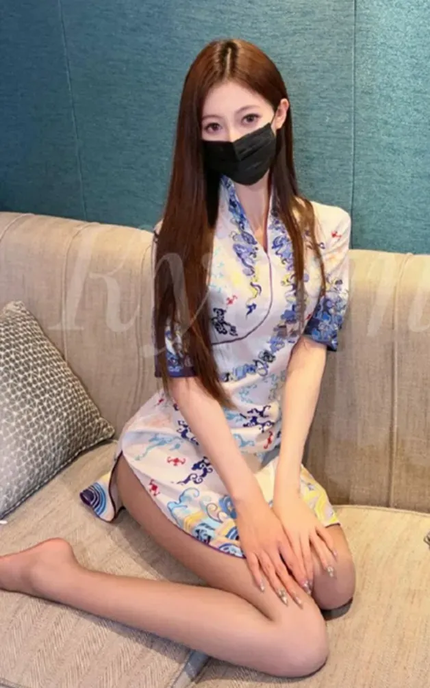 摄影系列线索归档 坐姿造型与传统风格服饰照片