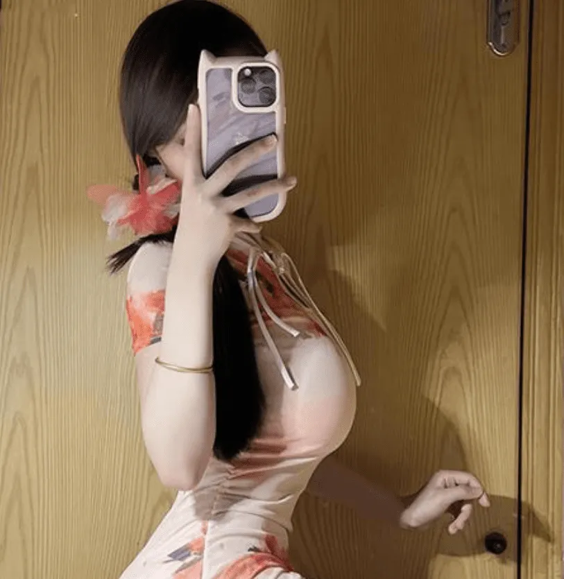 抖音阿拉蕾yyyy摄影系列作品目录与品牌归档：经典系列分类与视觉索引